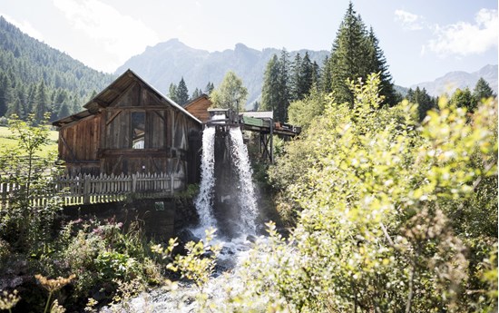 Il centro visitatori lahnersäge nel Val d'Ultimo